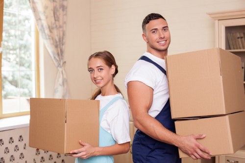 Residential and commercial moving support in Golders Green